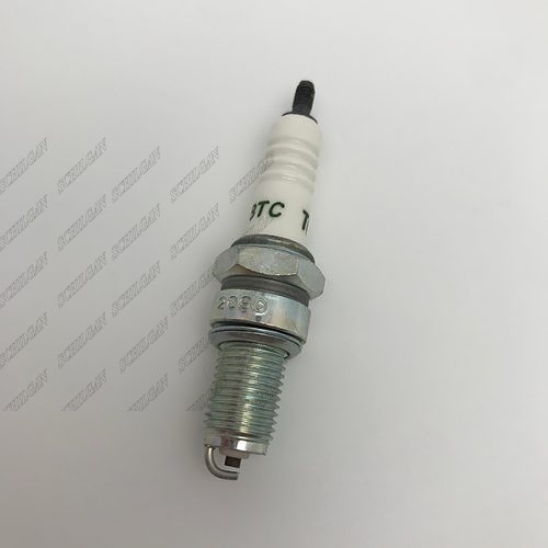 شمع موتور سیکلت مدل D8TC