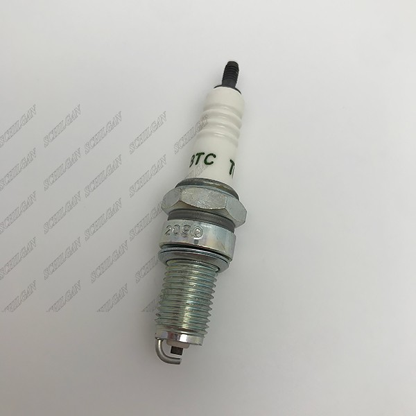 شمع موتور سیکلت مدل D8TC