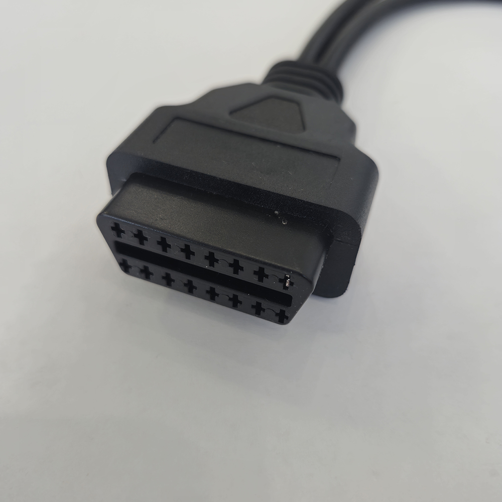 کابل 6 پین بنلی اورجینال برای موتورسیکلتهای EFI